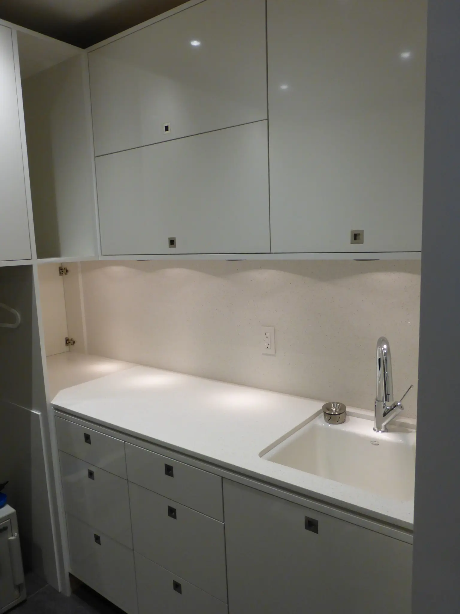 Eastside Residence finish carpentry detail 13
