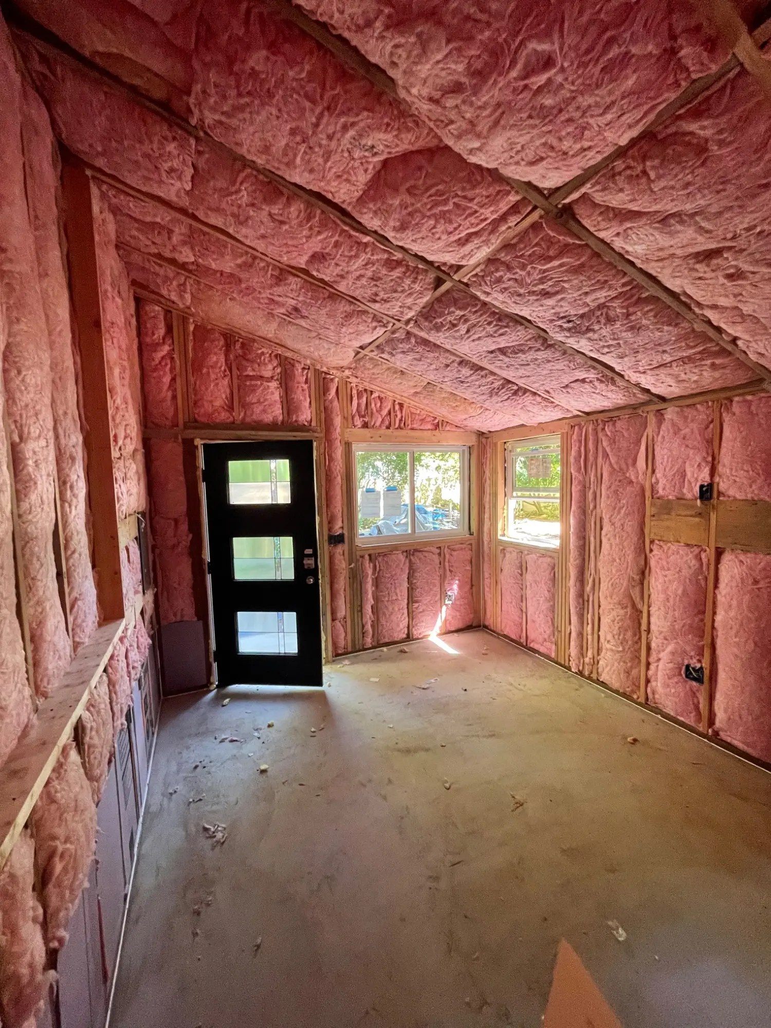 Fully insulated conditioned interior